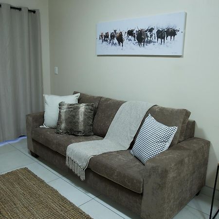 The Living Collective Apartments Pietermaritzburg Extérieur photo