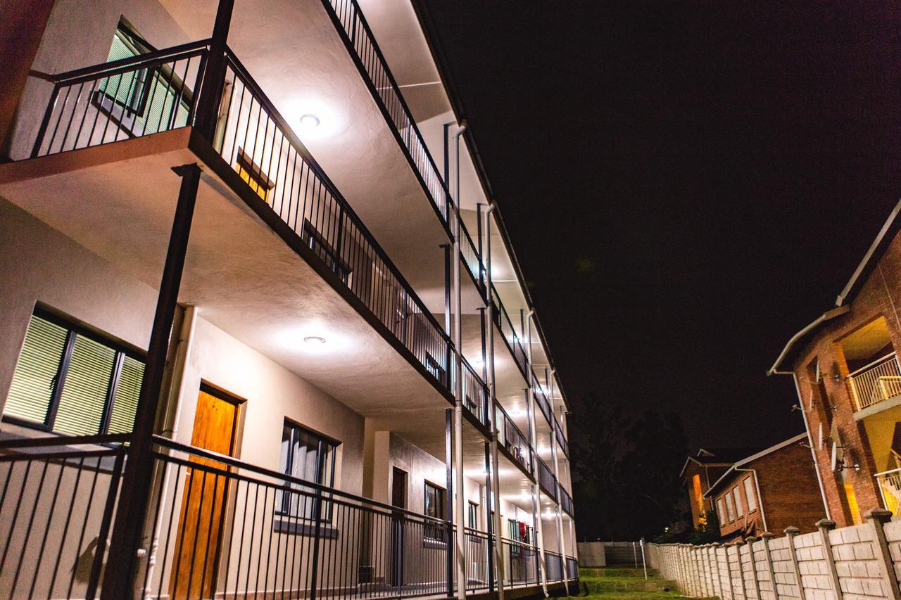 The Living Collective Apartments Pietermaritzburg Extérieur photo