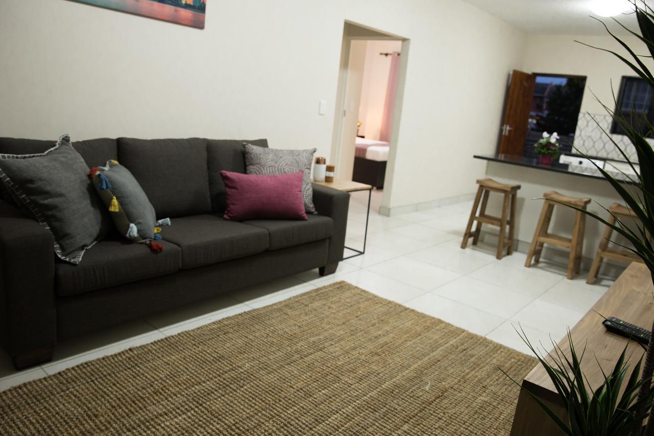 The Living Collective Apartments Pietermaritzburg Extérieur photo